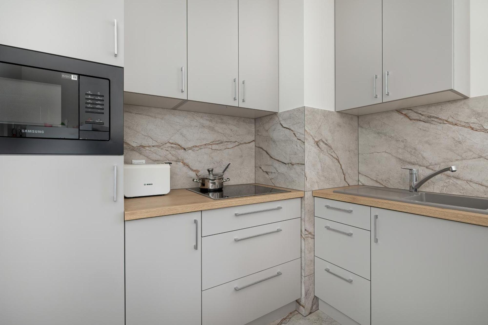 Cozy Laszkiewicza With Parking By Renters Appartement *